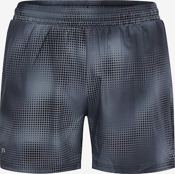 Newline Regular Sporthose in Schwarz: Vorderseite