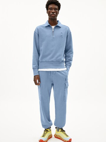 Sweat-shirt ARMEDANGELS en bleu