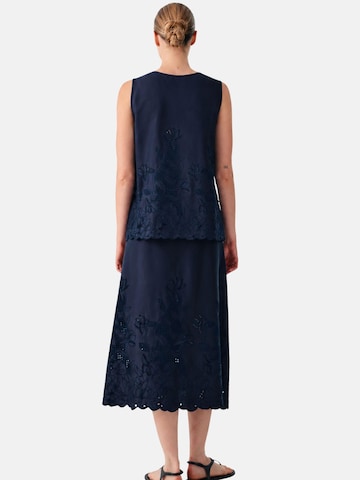 Beatrice .b Rok in Blauw