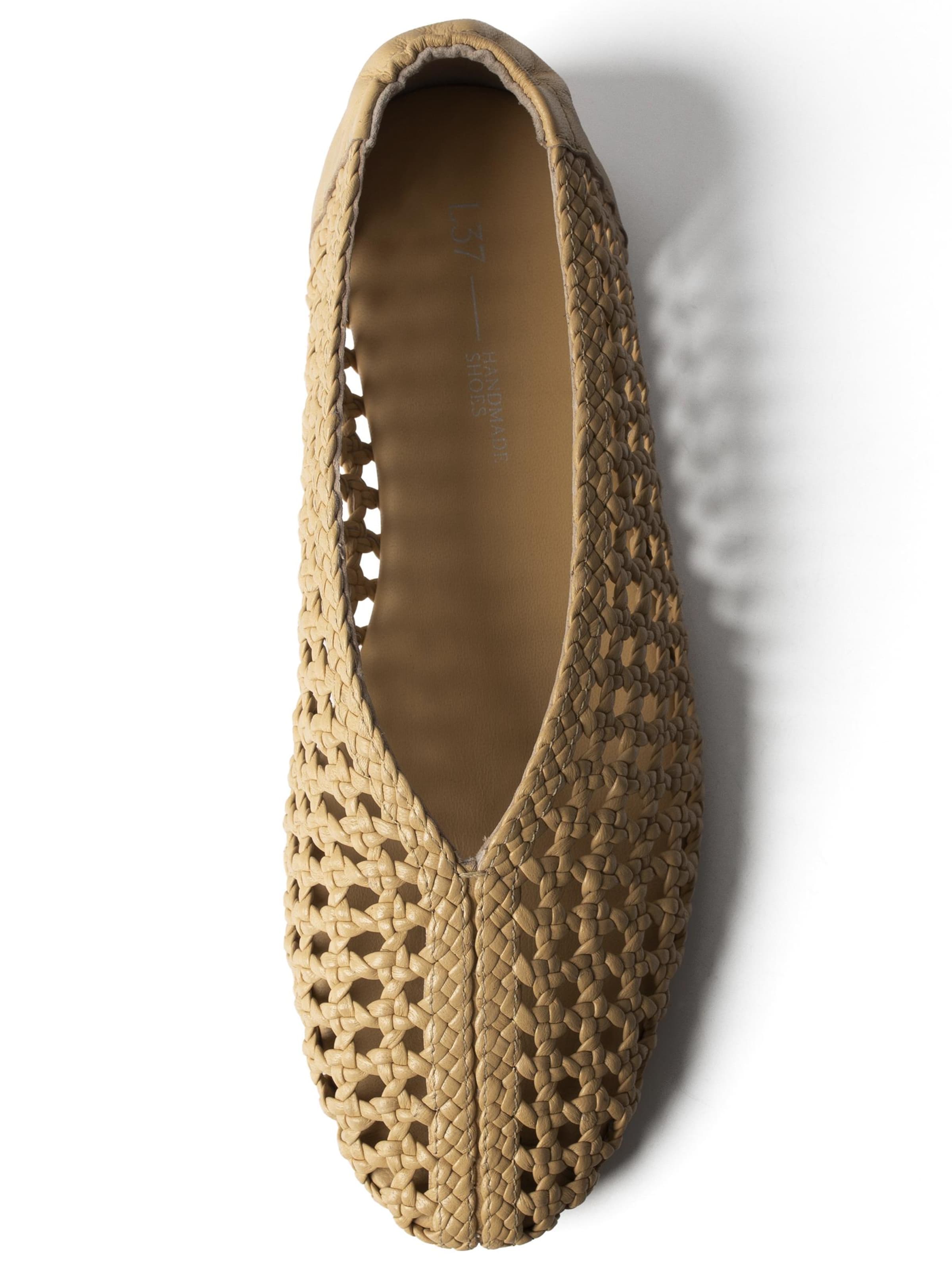 L37 HANDMADE SHOES Huisschoenen 'REMEMBER THIS MORNING' in Beige
