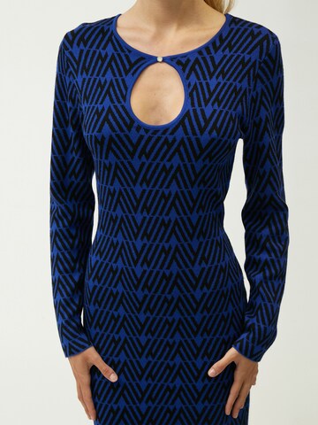 Abito in maglia di Influencer in blu