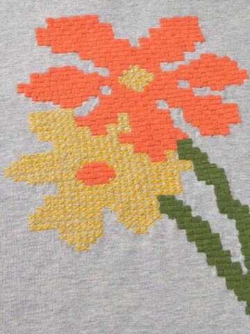 Sweat-shirt 'Jodie' Thinking MU en gris