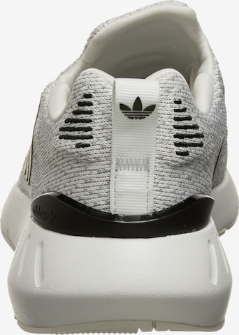 Scarpa da corsa 'Swift Run 22' di ADIDAS ORIGINALS in bianco