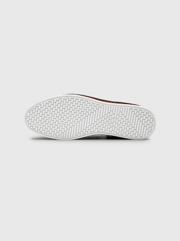 Dutch'DSlip On cipele 'Refine (Size runs small, order one size up)' - smeđa boja
