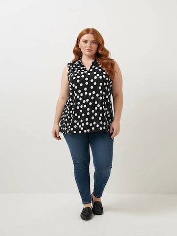 Shape Of You Blusentop in Schwarz