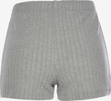 s.Oliver Shorts in Grau