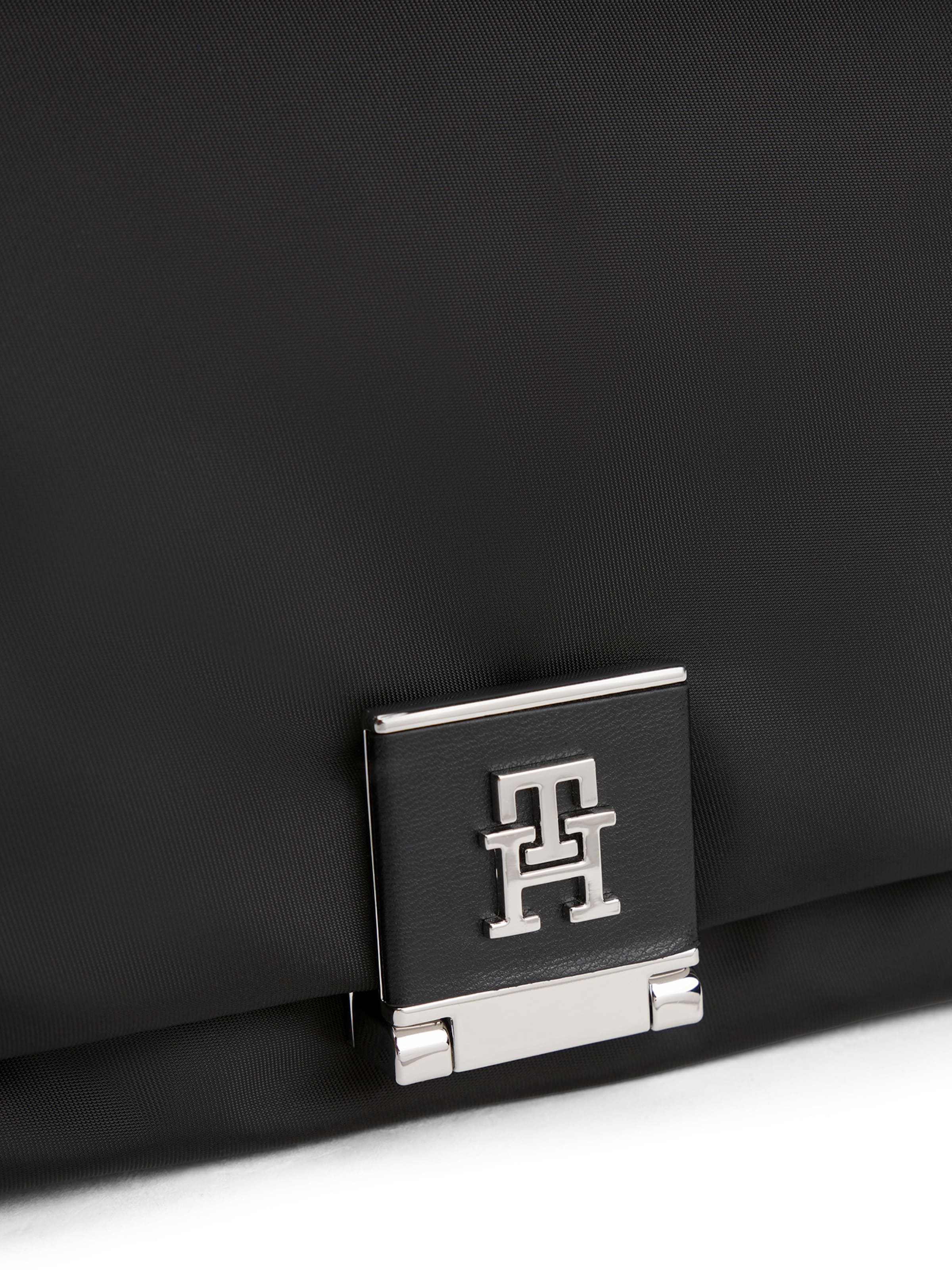 Borsa a spalla di TOMMY HILFIGER in nero