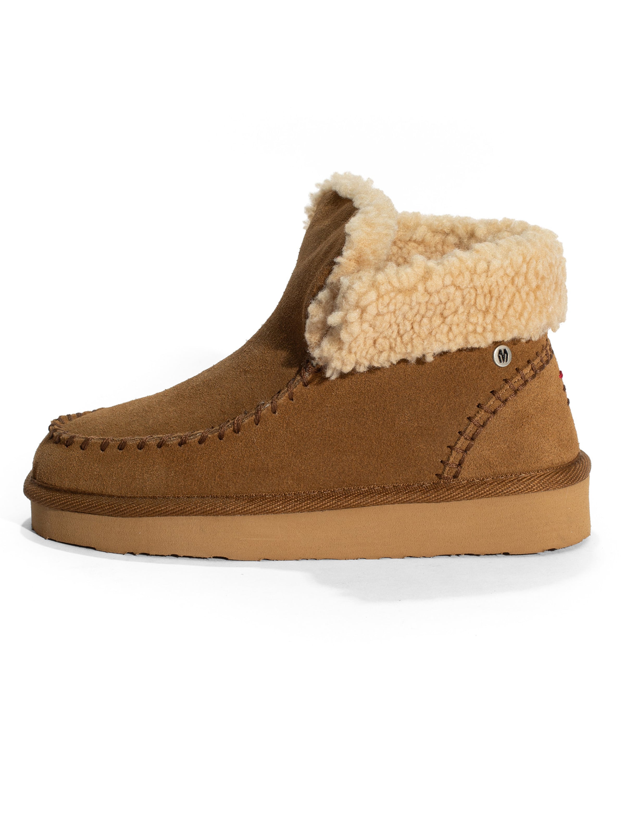 Minnetonka Boots 'CHANDRA' in Brown: front