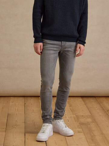 DAN FOX APPAREL Slim fit Jeans 'Lian' in Grey: front