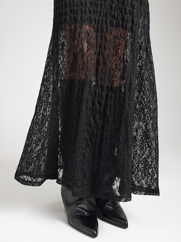 HUGO Společenské šaty 'Nulietta' – černá