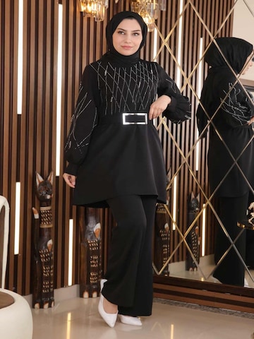 MODAMIHRAM Tunic in Black
