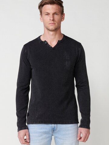 KOROSHI Sweater in Black: front