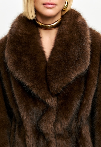CESARE GASPARI Winter coat in Brown