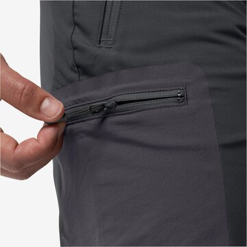 regular Pantaloni per outdoor 'Active Track' di JACK WOLFSKIN in nero