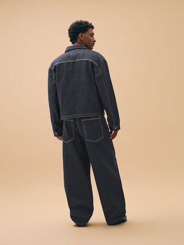 Bershka Vrečasti Kavbojke | modra barva