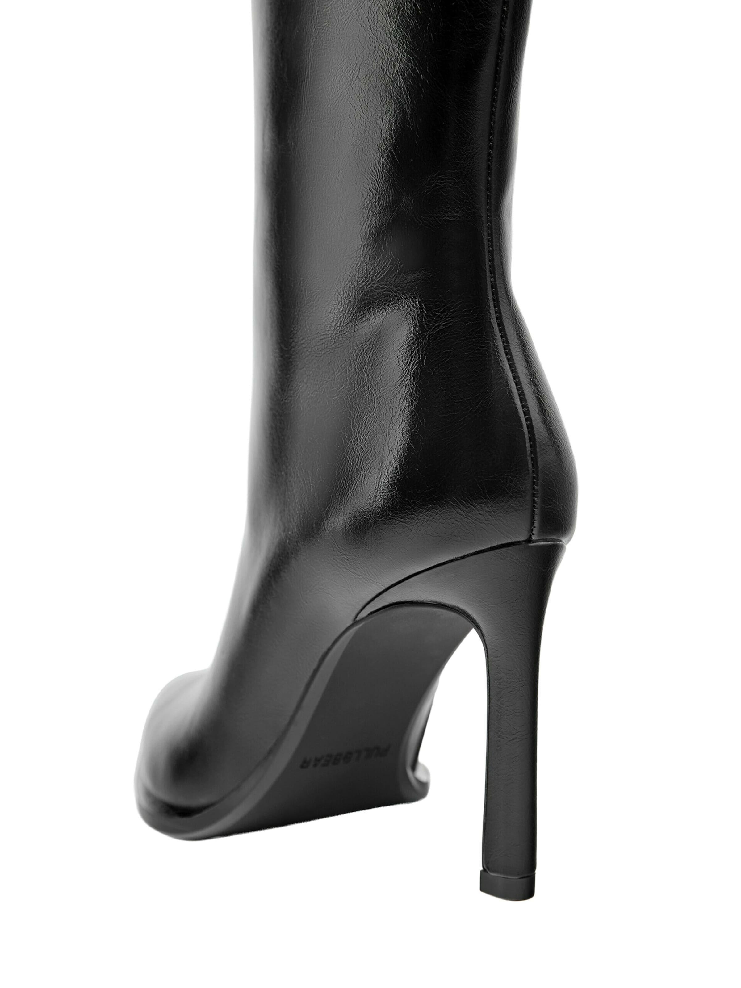 Pull&Bear Stiefel in Schwarz