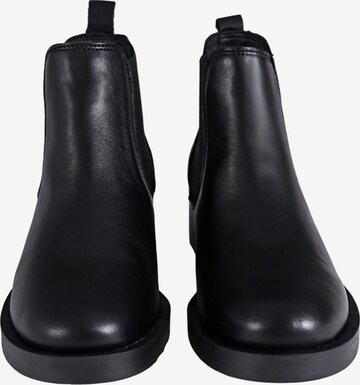 Apple of Eden Chelsea Boots 'Simone' in Black