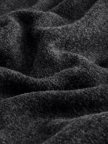 Robe Next en gris