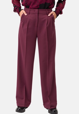 zero Loosefit Broek in Rood: voorkant