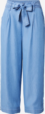 Tally Weijl Pleat-Front Pants in Blue: front