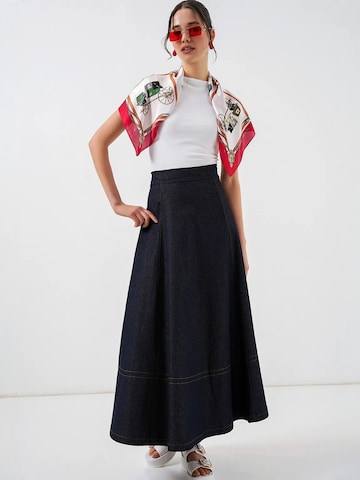 Bigdart Skirt in Blue
