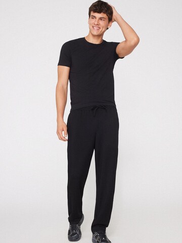 Tezenis Regular Pants in Black