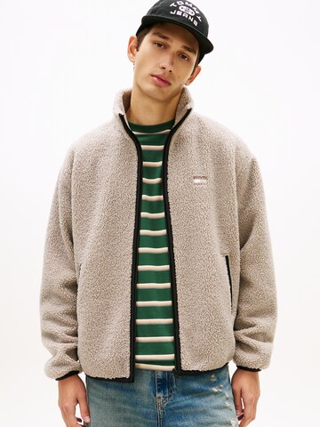 Tommy Jeans Between-Season Jacket in Grey: front