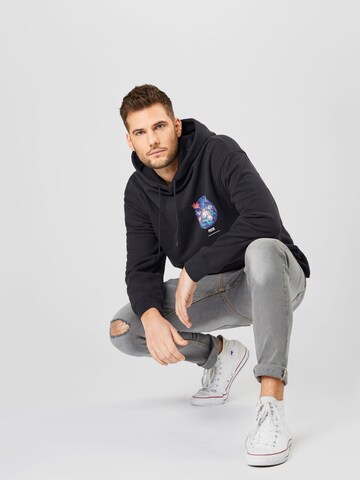 LEVI'S ® Средняя посадка Свитшот 'Relaxed Graphic Hoodie' в Черный