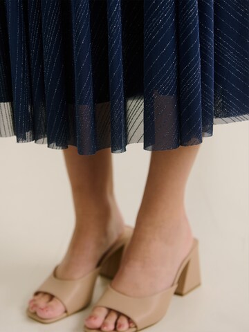 Guido Maria Kretschmer Women Skirt 'Maribell' in Blue: front