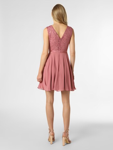 Robe de cocktail Marie Lund en rose