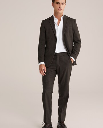WE Fashion Slim Fit Paita värissä valkoinen