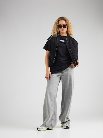 Nike Sportswear Тениска 'CLASSICS' в черно