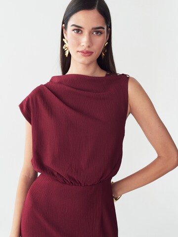 Abito 'Alias' di BWLDR in rosso