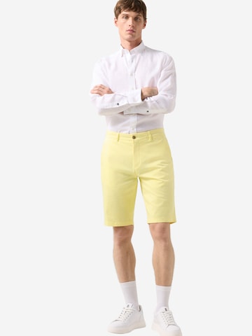 BOGNER Regular Shorts 'Miami' in Gelb