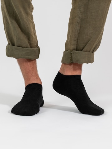 Occulto Sneaker Socken 'Alex' in Schwarz: Vorderseite