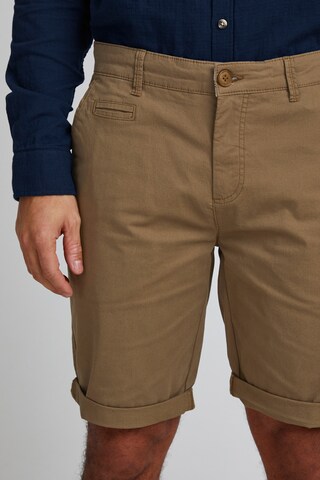 !Solid Regular Trousers in Brown