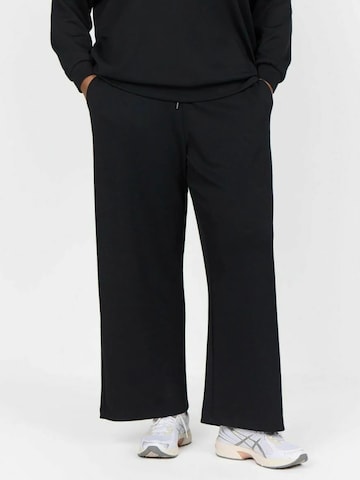 Wide leg Pantaloni 'Sabina' di Wasabi Concept in nero: frontale