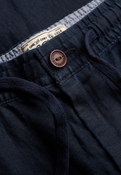 Superdry & Co Pantalon 'Premium Essentials' en 31-32 en marine, Vue avec produit