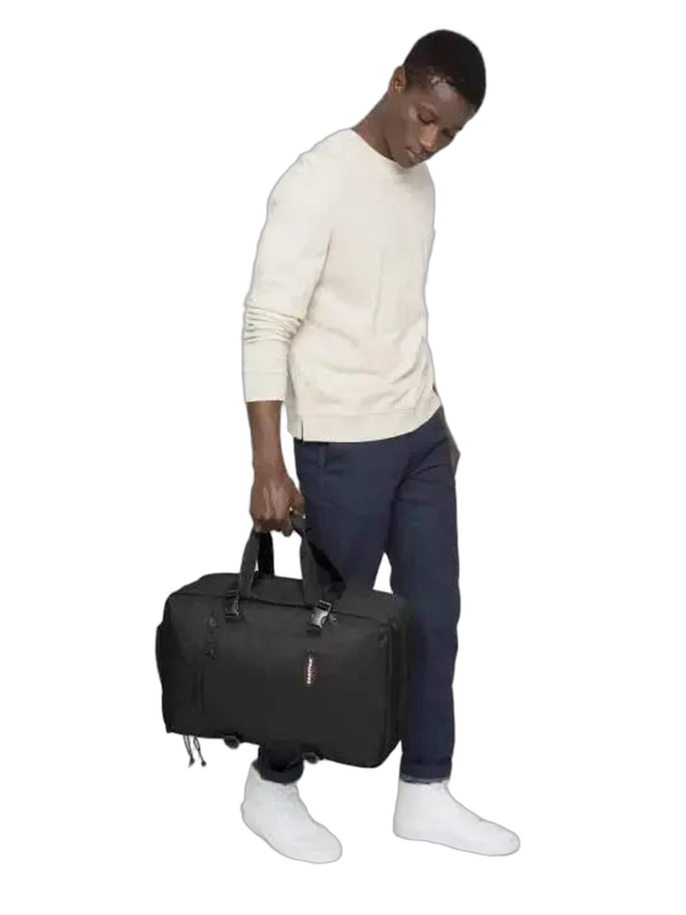 Sac à dos 'Travelpack' EASTPAK en noir