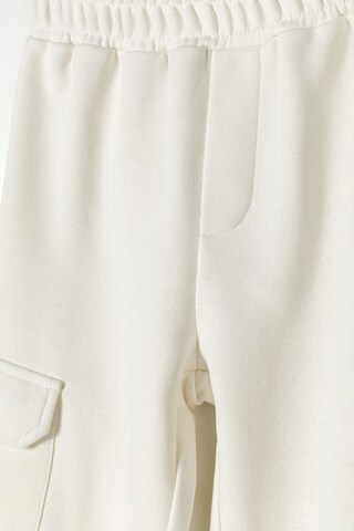MINOTI - Loosefit Pantalón en blanco
