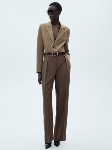 Loosefit Pantalon à plis 'Kelly' MANGO en marron