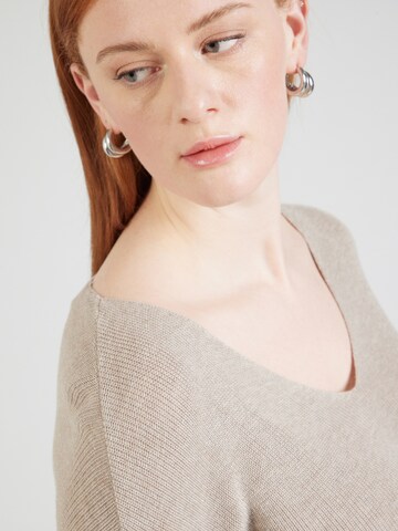 Pullover 'CARLECIA' di ONLY Carmakoma in beige