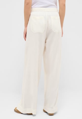 MUSTANG Loosefit Hose 'Lacey ' in Weiß