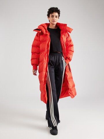 Manteau outdoor ADIDAS BY STELLA MCCARTNEY en rouge