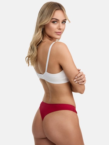 Tazzio String 'F933' in Rot