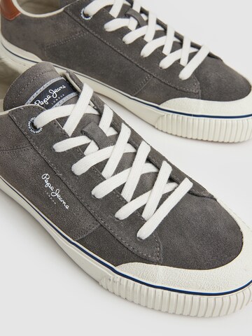 Pepe Jeans Sneakers ' BEN OVERDRIVE ' in Grey