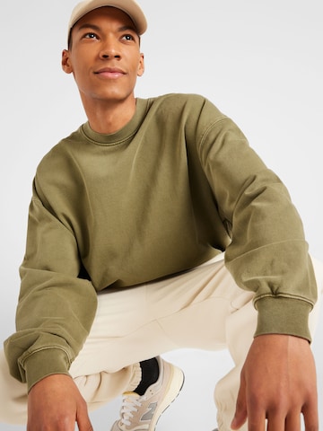 TOPMAN Sweatshirt in Green