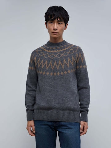 Scalpers Sweater in Brown: front