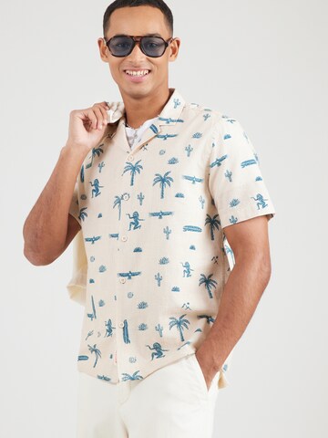 Revolution - Ajuste regular Camisa 'Cuban' en blanco: frente