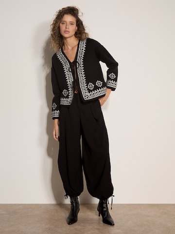 Loosefit Pantalon ' ' Apricot en noir : devant